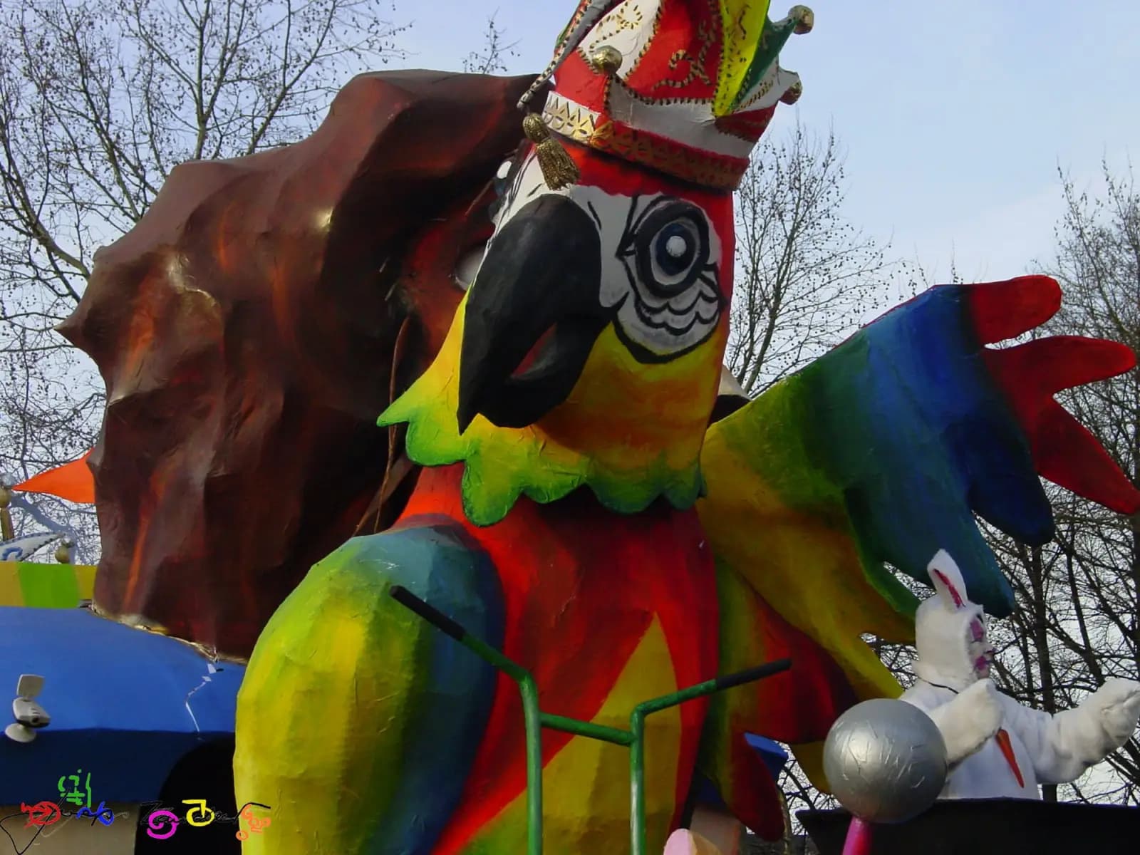 A big parrot on a float in Sittard