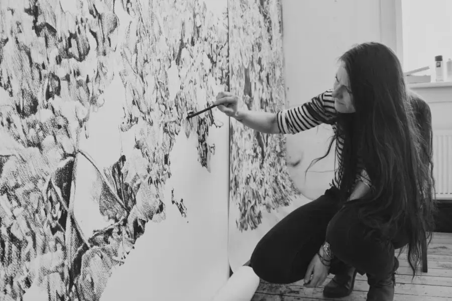 ANOUK GRIFFIOEN - WORKSHOP NEGATIVE DRAWING