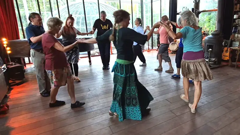 Balkan dance workshop @Muziekschuur Bloemendaal