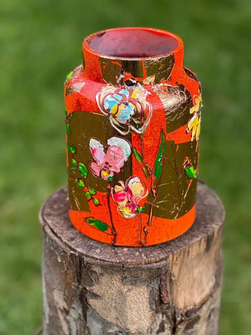 Paint your own vase