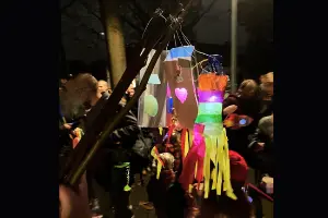 CreaKids: Crafting lanterns