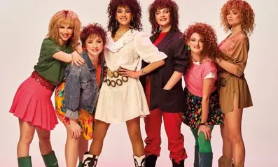 Dolly Dots the Musical - With a ‘Dot van de Dag’, Teuntje Post, Pip Lucas et al.