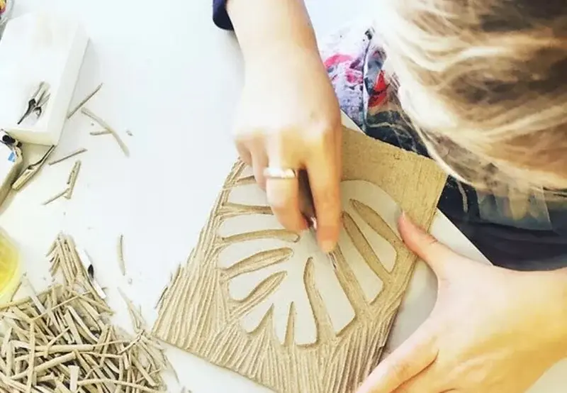 Linocutting