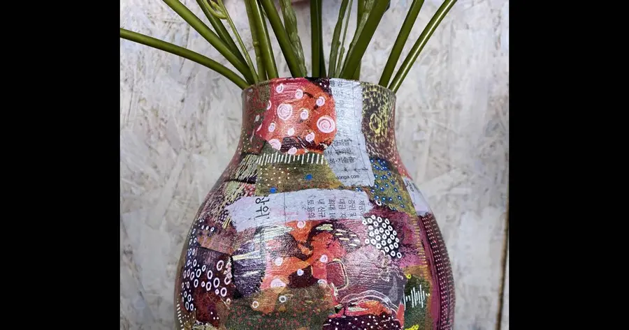 Make your own unique story vase