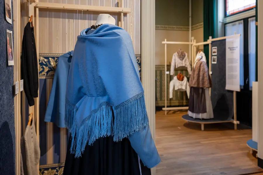 Masterclass Scheveningse omslagdoeken knopen