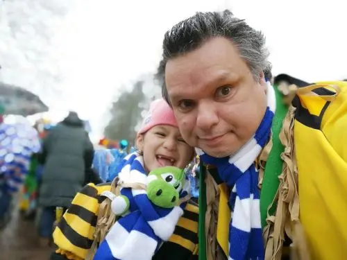 Rozen-Maondagoptocht - Parade Beek (Berg en Dal)