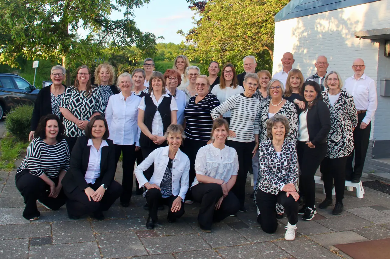 The Midway Joy Singers led by Titia Mijnen