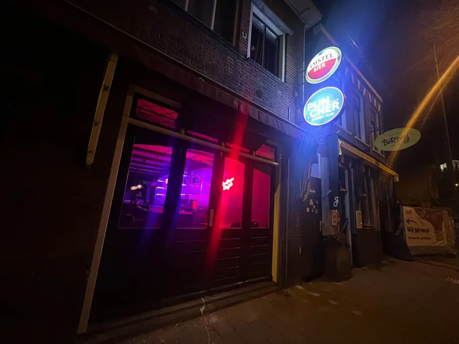 The Puncher Comedy Club building on Stationsweg in Alkmaar