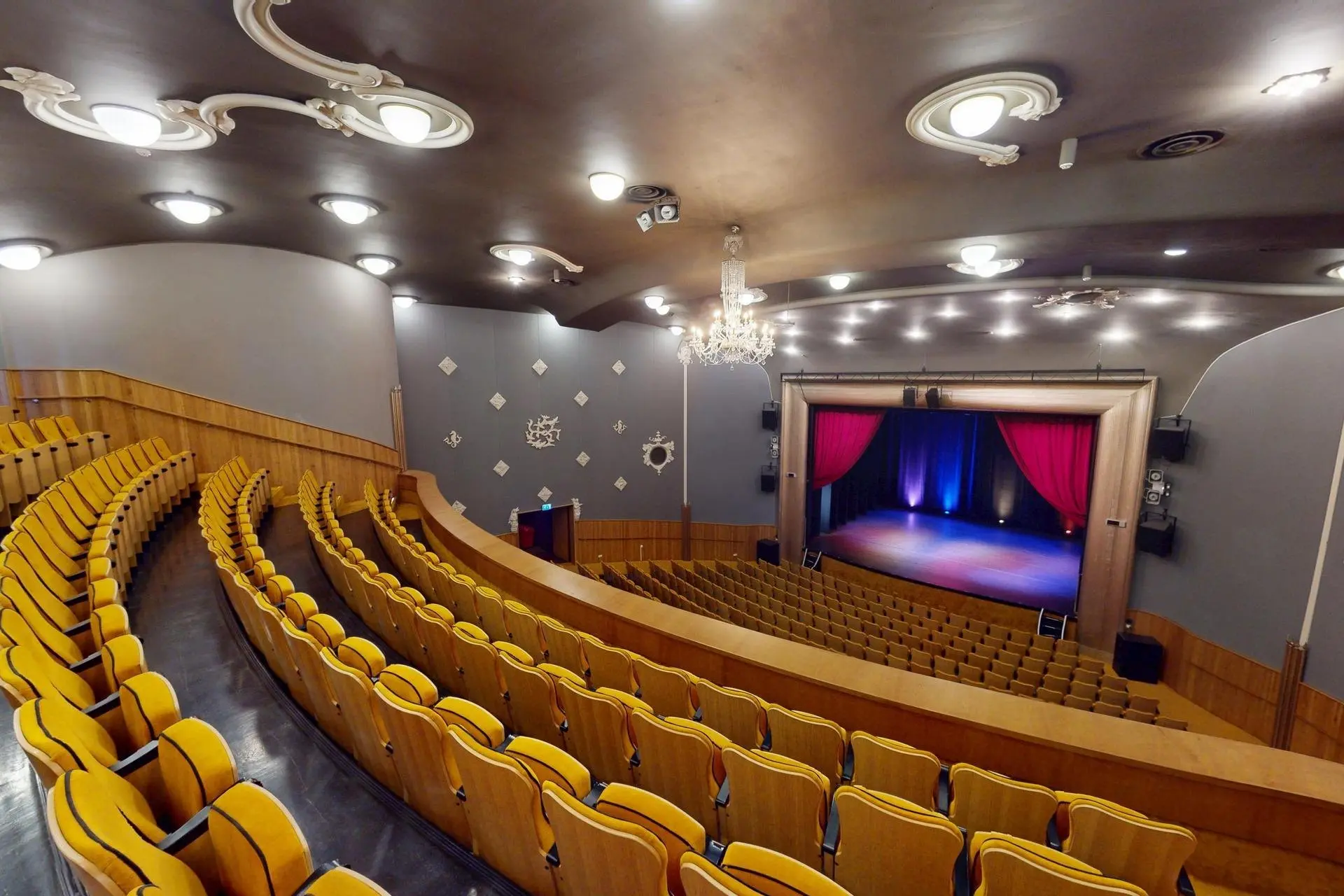 The Grote Zaal of Stadsgehoorzaal Vlaardingen