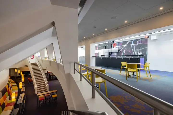 The upper foyer of Theater de Schalm