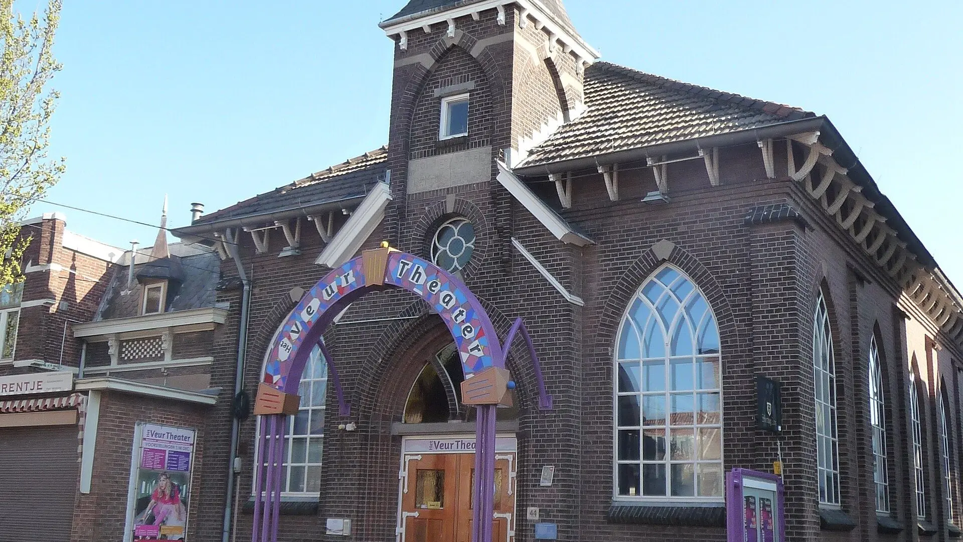 The monumental former church on the Damlaan in Leidschendam, now the Veur Theater.
